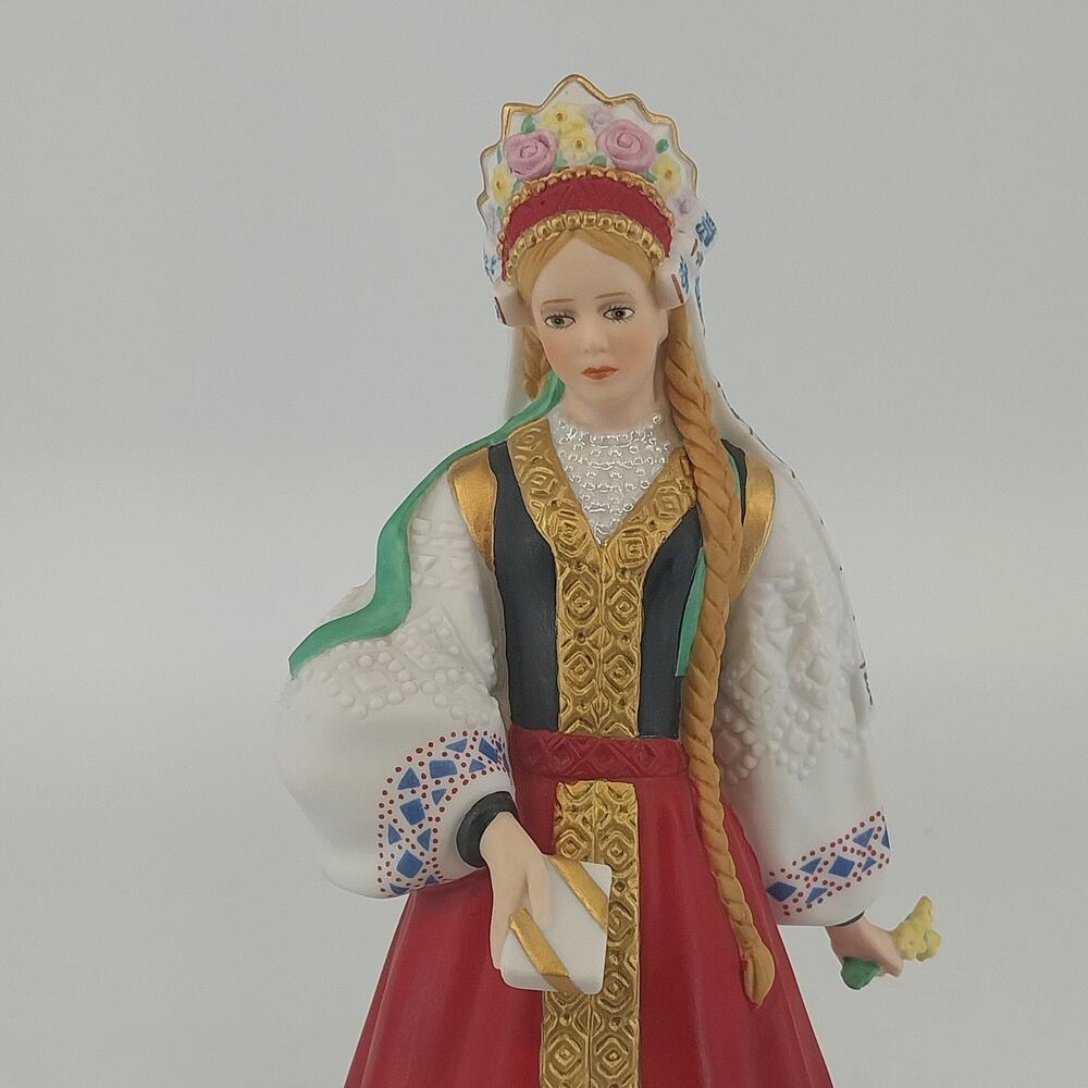 Lenox International Bride Collection Anastasia Fine Porcelain Figurine 1990